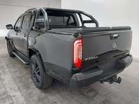 Pogled od pozadi levo