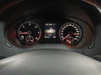 Pogled na kombinovani instrument