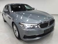 Vaizdas iš priekio dešinės