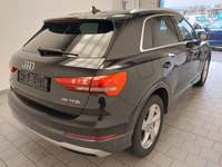 Vaizdas iš galo dešinės