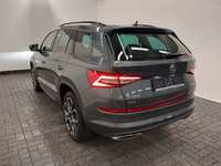 Vue de l’arrière gauche