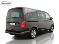 Vaizdas iš galo dešinės