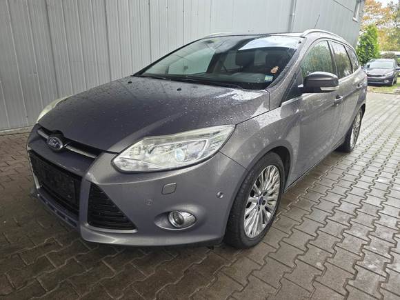 Vaizdas iš priekio kairės