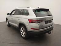 Widok z tyłu po stronie lewej