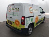 Vue de l’arrière droit