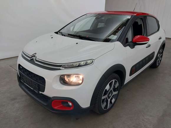 Vue de l’avant gauche