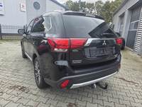 Widok z tyłu po stronie lewej