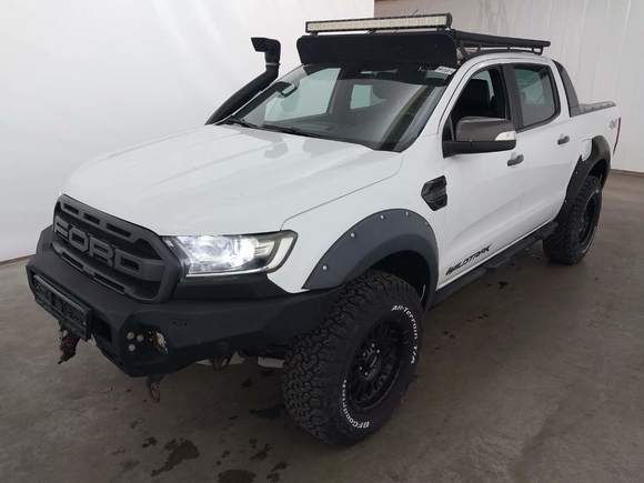 Vue de l’avant gauche