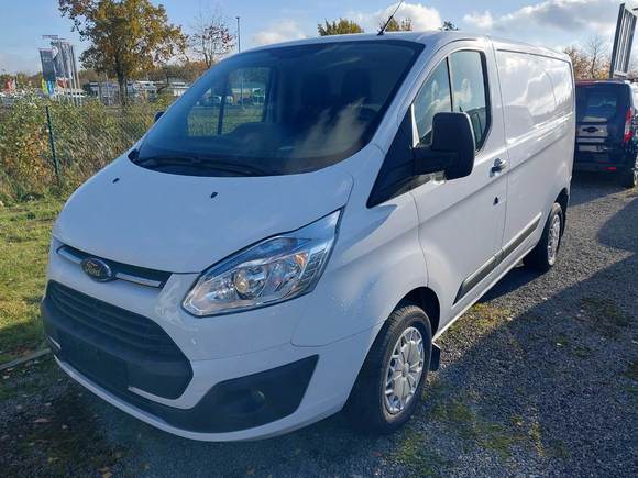 Pogled sprijeda lijevo