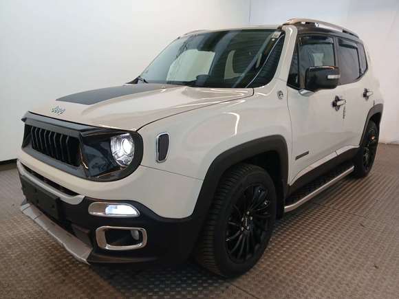 Vaizdas iš priekio kairės