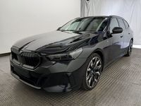 Vaizdas iš priekio kairės