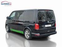 Pogled od pozadi levo