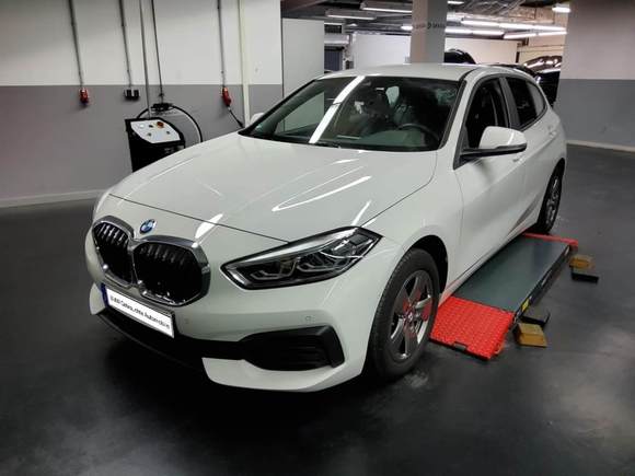 Náhled zpředu zleva