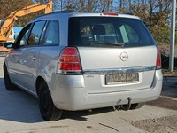 Náhled zezadu zleva