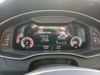 Pohled na přístrojovou desku