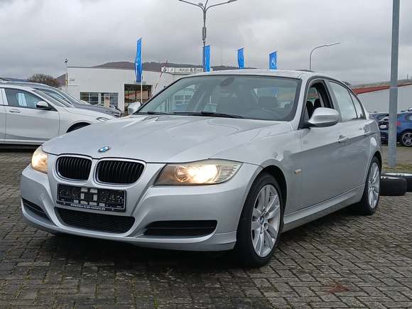 Vaizdas iš priekio kairės