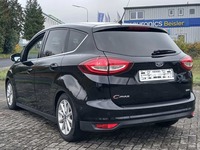 Vaizdas iš galo kairės