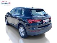 Vaade tagant vasakult