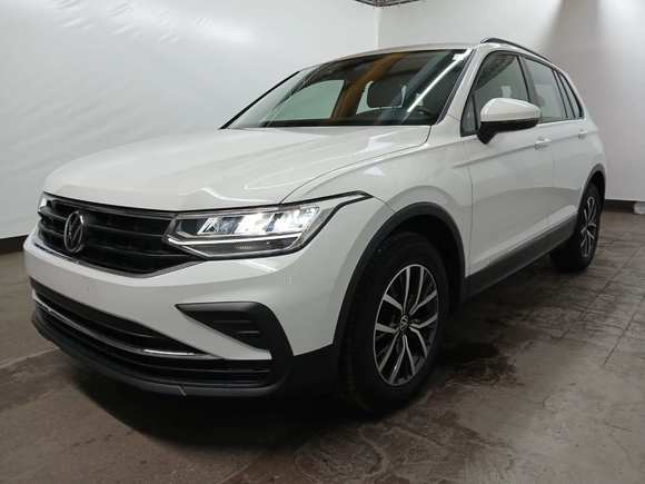 Vaizdas iš priekio kairės