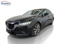 Skats no kreisās puses priekšā