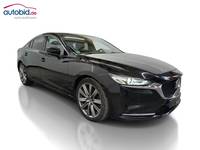 Skats no labās puses priekšā