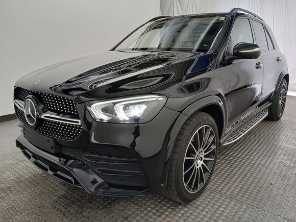 Vaizdas iš priekio kairės