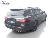 Vaizdas iš galo dešinės