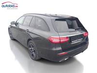 Vaizdas iš galo kairės