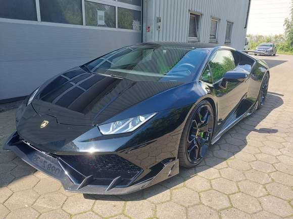 Изглед отпред отляво