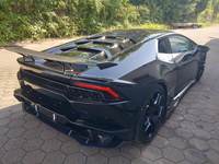 Изглед отзад отдясно