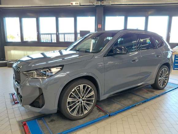 Vaizdas iš priekio kairės