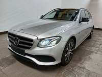 Pogled od napred levo