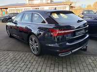 Vaade tagant vasakult