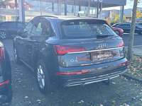 Vaade tagant vasakult