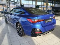 Vaade tagant vasakult