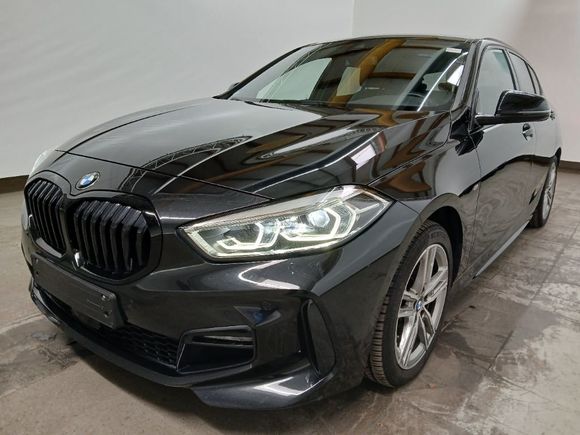 Vaizdas iš priekio kairės