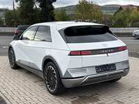 Vaizdas iš galo kairės