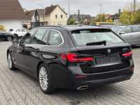 Vaizdas iš galo kairės