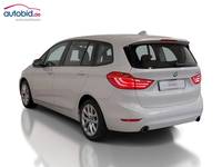 Vaade tagant vasakult