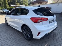 Vaizdas iš galo kairės