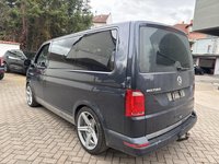 Vaizdas iš galo kairės