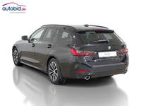 Vaade tagant vasakult