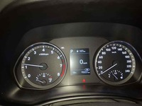 Pogled na kombinovani instrument