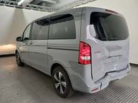 Vaizdas iš galo kairės