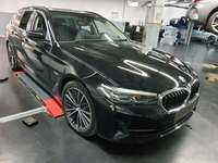 Náhled zpředu zprava