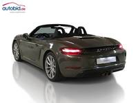 Pogled od pozadi levo