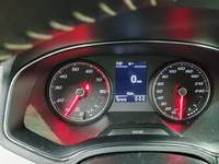 Pohled na přístrojovou desku