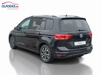 Pogled od pozadi levo