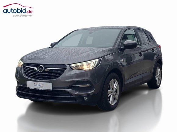 Pogled od napred levo