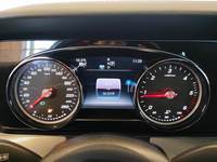 Вид на приборную панель